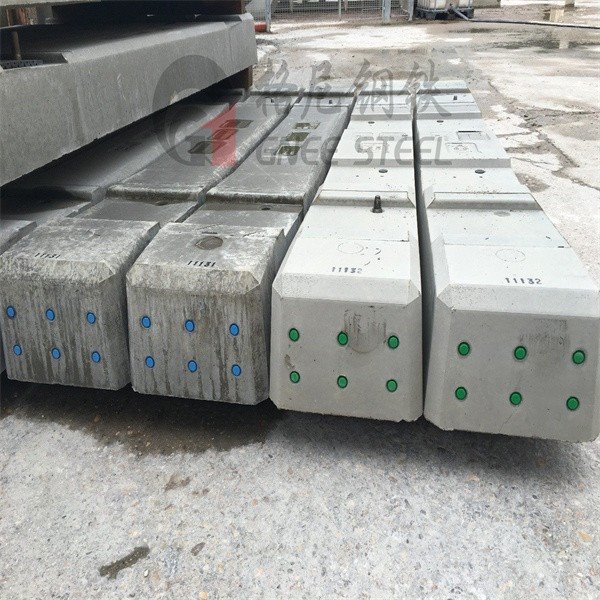 100mm concrete sleepers (2)