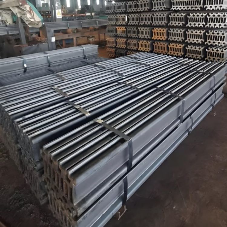 GB P60 Train Track Heavy Rail